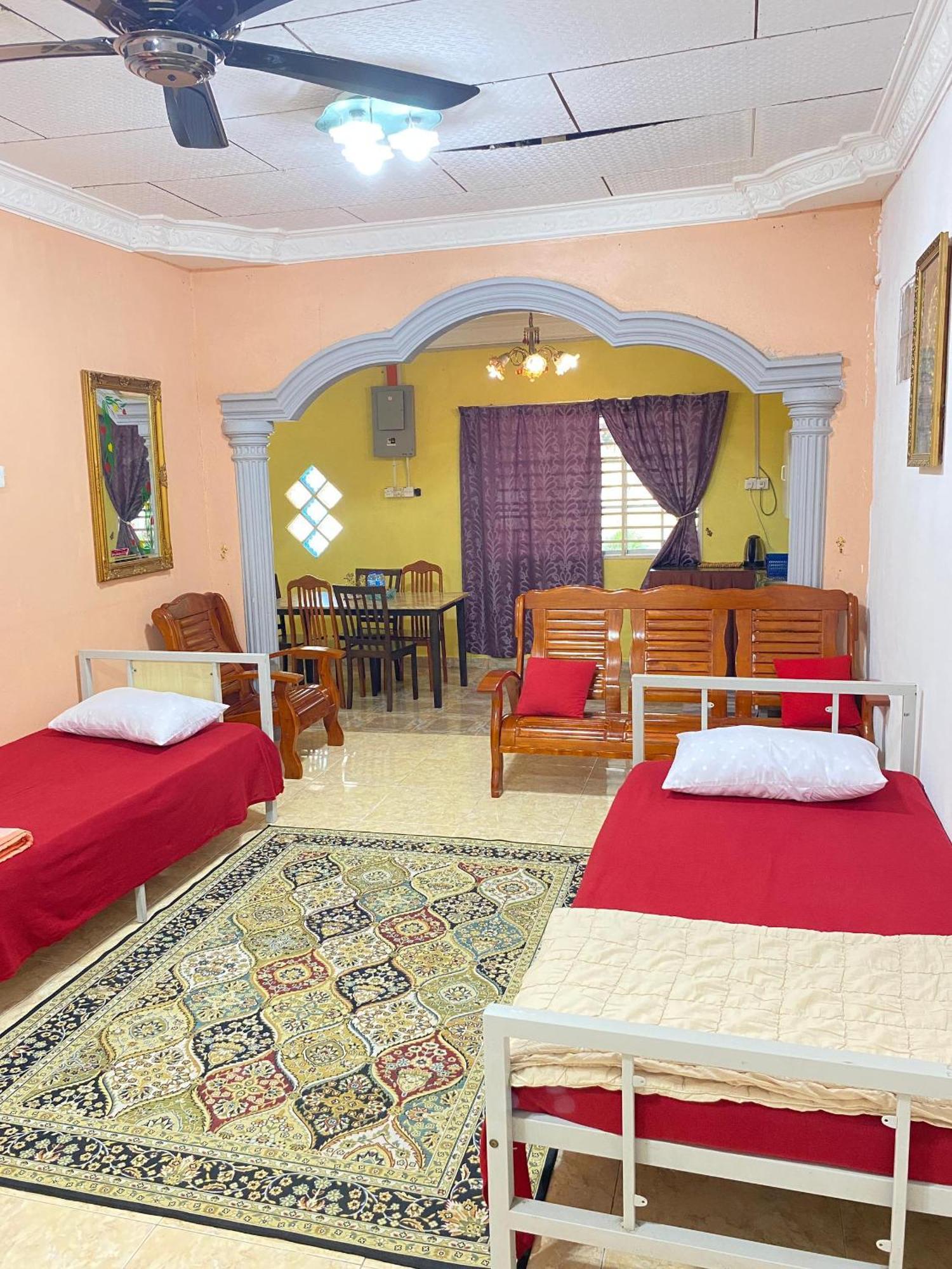 Teratak Tiga Homestay Padang Besar Kaki Bukit Ngoại thất bức ảnh
